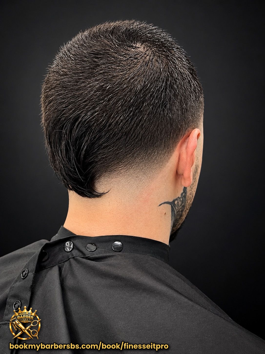 When your neck fade is crisp AND you get that Rat Tail detailing βοΈ Jerz_the_Barber brought the heat with this clean look! At Finesse It Pro Barbershop on 50th St in Tampa, weβre about more than just great cutsβweβre about helping you walk out feeling confident, fresh, and uplifted. Whether itβs a c